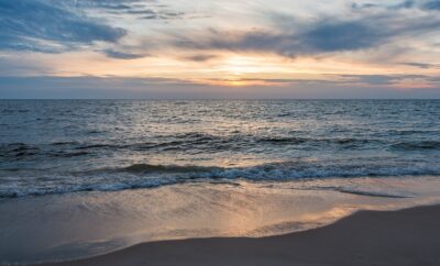 beach-3476384_960_720
