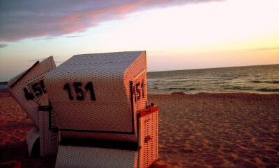 beach-chair-187700_960_720
