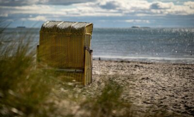 beach-chair-6839120_960_720
