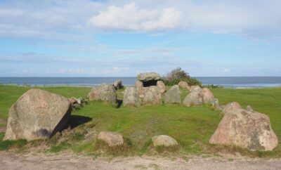 burial-mounds-2851155_960_720
